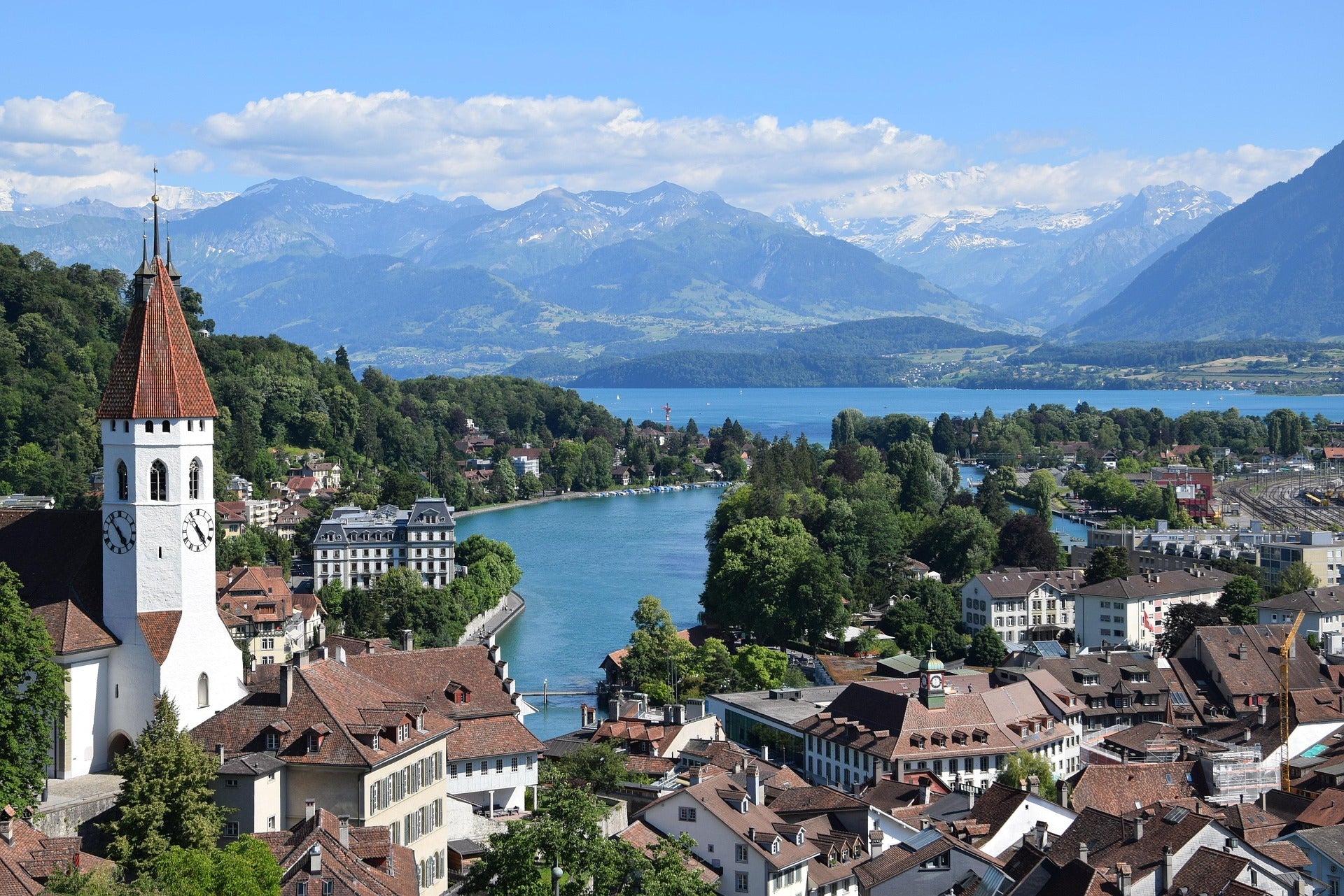 Thun mit See und Alpenpanorama – Werbeartikel und Werbegeschenke für Tourismus, Events und Firmenkunden